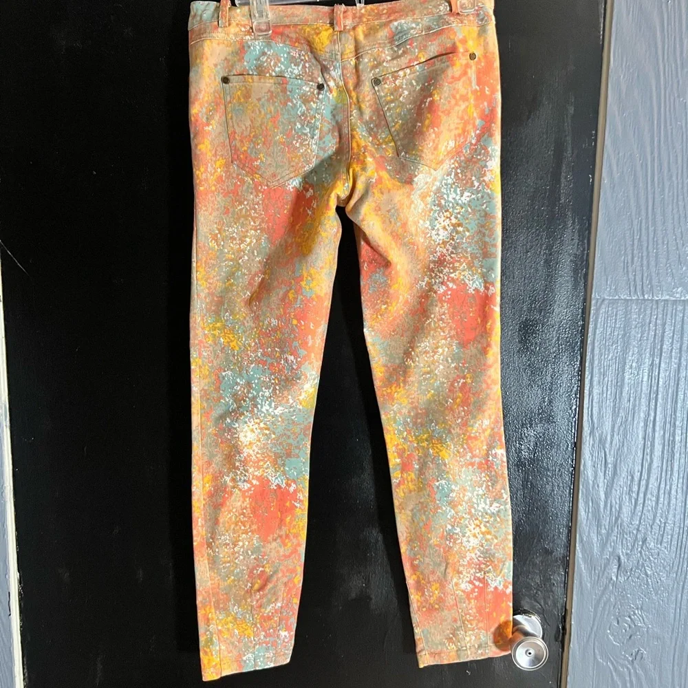 Peruvian Connection splash colored pants, inseam 27, zippers front size 2